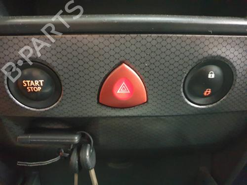 Engine control unit (ECU) RENAULT MEGANE II (BM0/1_, CM0/1_)  | BP21566861M57 