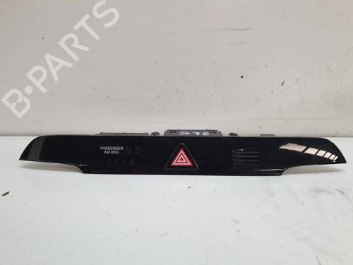Used Warning switch HYUNDAI TUCSON (TL, TLE) [2015-2023]  18708763