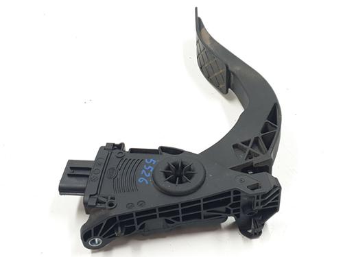 Pédale AUDI A5 Sportback (8TA) 2.0 TFSI (180 hp) 32344042