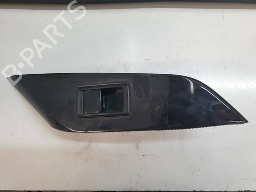 Used Left rear window switch LEXUS RX (_L1_) 450h (GYL10_) (249 hp) 17120437