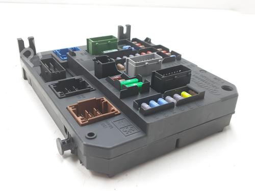 Fuse box CITROËN C4 II (NC_) 1.6 BlueHDi 120 | BP28378753E1