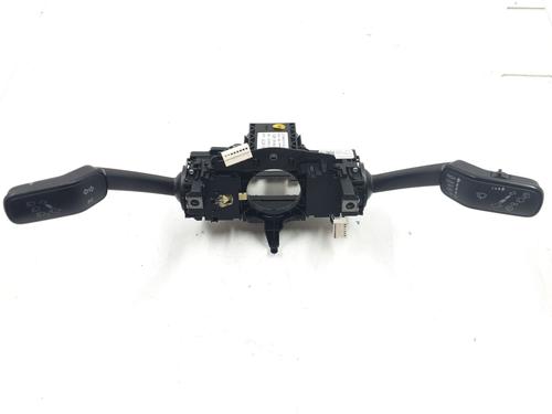 switch-vw-golf-vii-5g1-bq1-be1-be2-2012-2013-2014-2015-2016-2017-2018-2019-2020-2021-34458709 main image