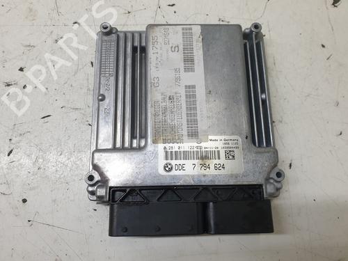 Used Engine control unit (ECU) BMW 3 (E46) 320 d (136 hp) 22598599