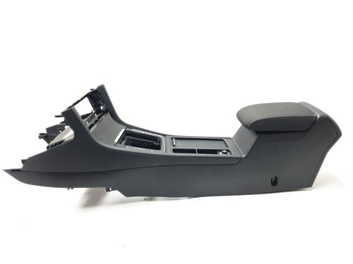 Used Armrest / Center console Armrest / Center console 39554382 39554382