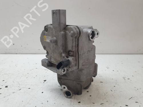 Used AC compressor TOYOTA YARIS (_P13_) 1.5 Hybrid (NHP130_, NHP130) (101 hp) 24802733