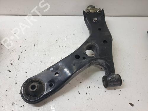 Right front suspension arm TOYOTA AURIS (_E18_) 1.8 Hybrid (ZWE186_, ZWE186R) | BP24995258M13 