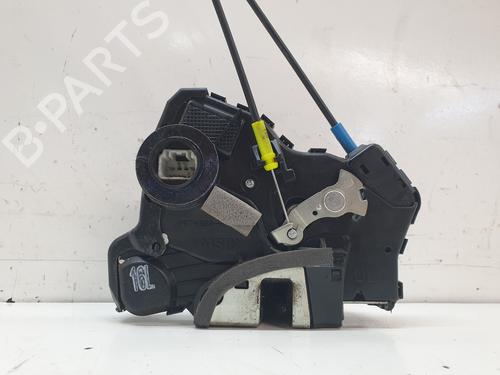 Used Front left lock TOYOTA AVENSIS (_T25_) 2.2 D-4D (ADT251_, ADT251R) (150 hp) 9500494