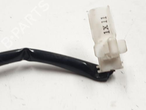 Switch YAMAHA MOTORCYCLES TMAX TMAX 560 Tech Max (SJ18, SJ21) | BP40109421I30 - Image 3