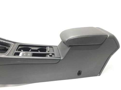 Armrest / Center console VW GOLF VII (5G1, BQ1, BE1, BE2) 1.6 TDI 4motion | BP32471002I20