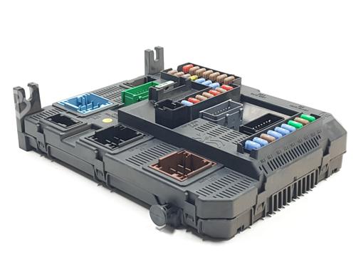 Fuse box PEUGEOT 208 I (CA_, CC_)  | BP29809037E1