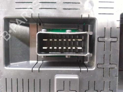 Fuse box PEUGEOT 308 I (4A_, 4C_)  | BP9467452E1 