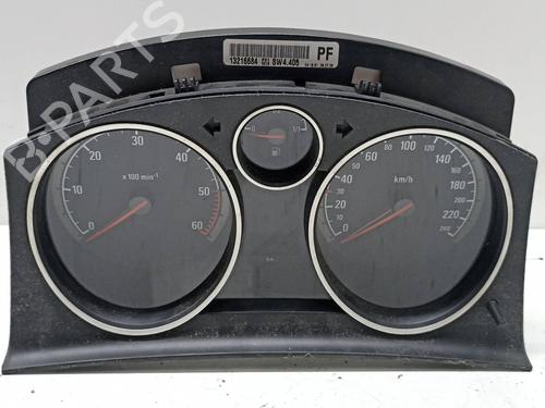Used Instrument cluster OPEL ZAFIRA / ZAFIRA FAMILY B (A05) [2005-2019]  15543847