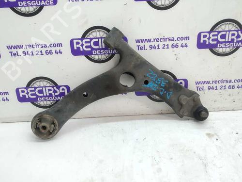 Højre fortil bærearm TOYOTA AVENSIS (_T25_) 2.2 D-4D (ADT251_, ADT251R) (150 hp) 9460447