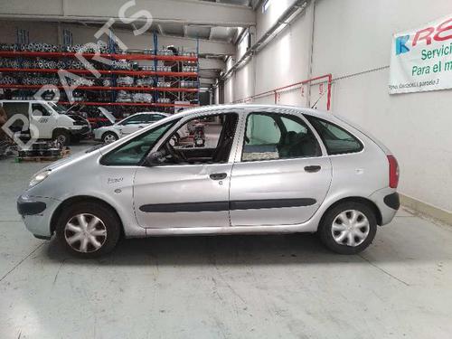 Right front fog light CITROËN XSARA PICASSO (N68) 2.0 HDi | BP9467677C31 