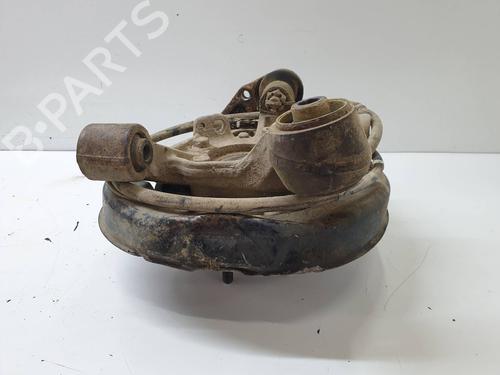 Used Left rear steering knuckle MITSUBISHI PAJERO III (V7_W, V6_W) 3.2 Di-D (V68W) (160 hp) 16529192