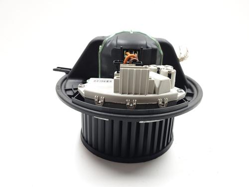 Motor da chauffage Motor da chauffage BMW 3 (E90) 320 d (177 hp) 35954042 35954042