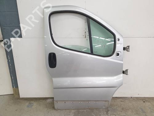 Used Right front door OPEL VIVARO A Van (X83) [2001-2015]  18708194