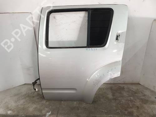 Used Left rear door Left rear door 38590096 38590096