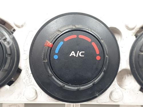Climate control RENAULT MASTER III Bus (JV) 2.3 dCi 110 FWD (JV0R, JV0W) | BP29977687I5