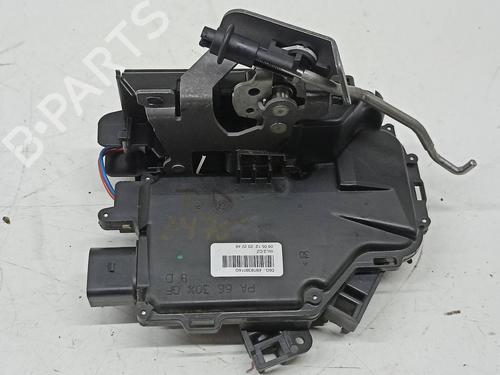 Høyre bak lås AUDI A6 C5 (4B2) 2.5 TDI (150 hp) 9478195