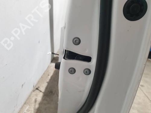 Used Front right lock TOYOTA AURIS (_E18_) 1.8 Hybrid (ZWE186_, ZWE186R) (136 hp) 24995272