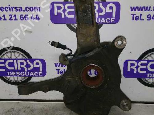 Used Left front steering knuckle RENAULT LAGUNA II (BG0/1_) [2001-2007]  9493582