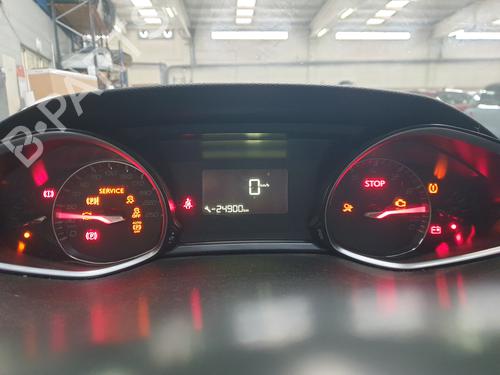 Used Instrument cluster PEUGEOT 308 II (LB_, LP_, LW_, LH_, L3_) [2013-2021]  26564054