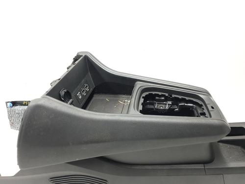 Armrest / Center console RENAULT CAPTUR I (J5_, H5_) 1.3 TCe 130 (J5NJ, J5NE) | BP30870650I20