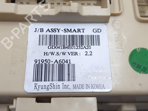 Fuse box HYUNDAI i30 Estate (GD) 1.6 CRDi | BP34538810E1  - Image 8