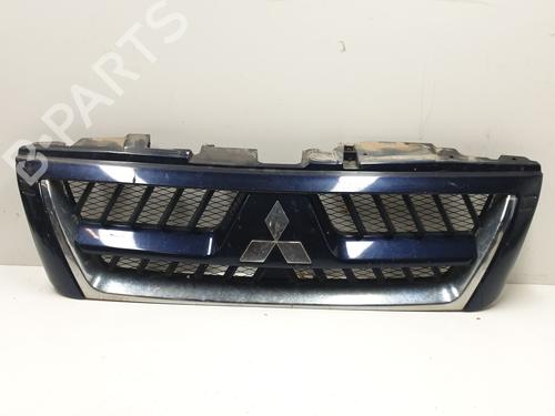 Used Grille Grille MITSUBISHI PAJERO III Canvas Top (V6_W, V7_W) 3.2 DI-D (V68W, V78W) (160 hp) 36326059 36326059