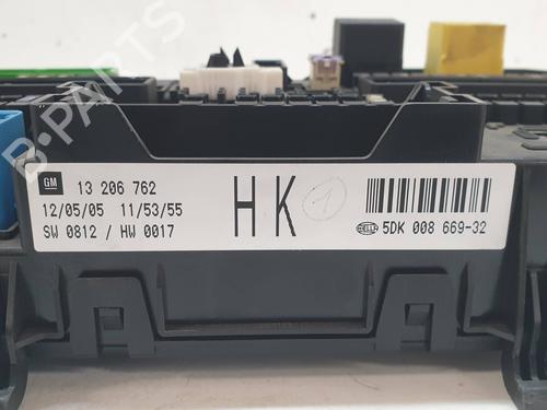Fuse box OPEL ASTRA H GTC (A04)  | BP9462369E1 