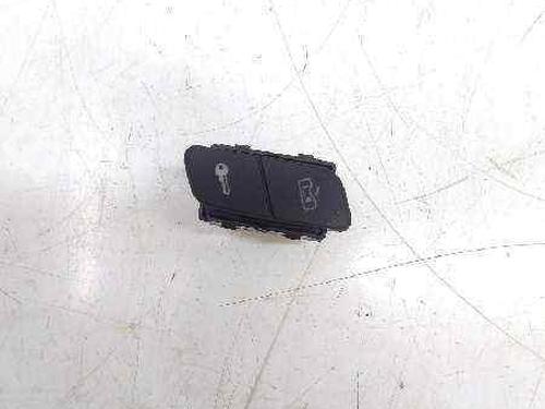 Used Switch VW POLO (9N_, 9A_) [2001-2014]  9477825