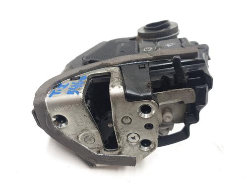 Rear left lock TOYOTA VERSO (_R2_) 2.0 D-4D (AUR20_, AUR20R) | BP32435515C100 