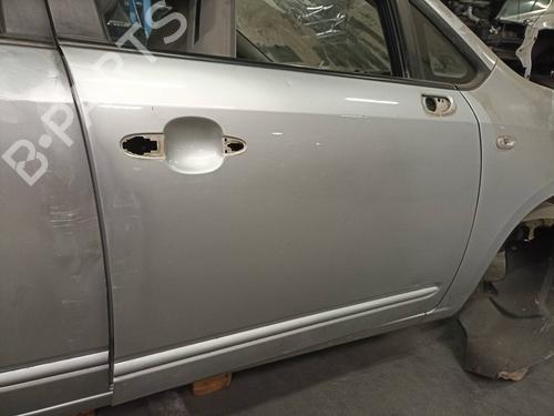 Right front door KIA CARENS II MPV (FJ)  | BP15678944C3 