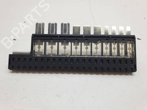 Fuse box HYUNDAI TUCSON (TL, TLE)  | BP18708733E1 