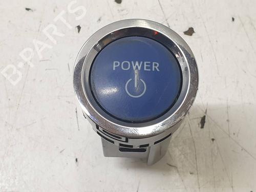 Used Switch TOYOTA YARIS (_P13_) 1.5 Hybrid (NHP130_, NHP130) (101 hp) 24885408