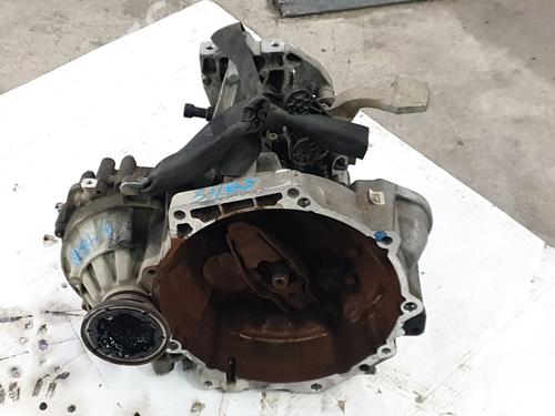 Getriebe für VW GOLF VII (5G1, BQ1, BE1, BE2) 1.6 TDI (105 hp) 31382877