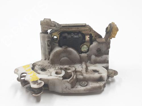 Used Front right lock NISSAN TERRANO II (R20) 2.7 TD 4WD (101 hp) 28836561