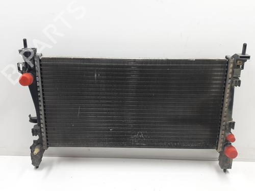 Used Water radiator Water radiator 37270816 37270816