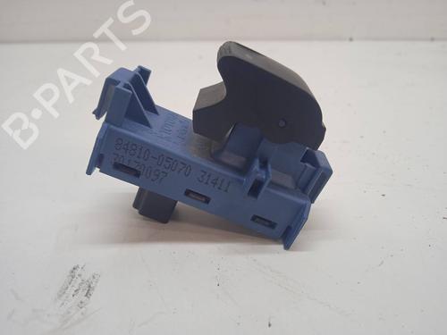 Used Right rear window switch TOYOTA AVENSIS Saloon (_T27_) [2008-2018]  12542856