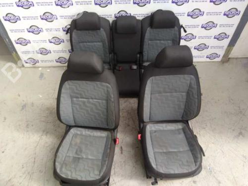 Used Seats set SKODA ROOMSTER (5J7) 1.4 TDI (80 hp) 10029872