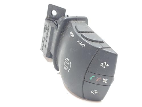 Steering wheel controls RENAULT MASTER III Bus (JV) 2.3 dCi 110 FWD (JV0R, JV0W) | BP29977689E15