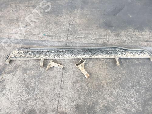 Embaladeira esquerda Embaladeira esquerda MITSUBISHI L200 (K7_T, K6_T, K5_T) 2.5 TD 4WD (K74T) (99 hp) 34248014 34248014