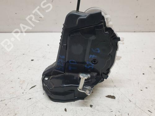 Used Rear right lock TOYOTA YARIS (_P13_) 1.5 Hybrid (NHP130_, NHP130) (101 hp) 24802707