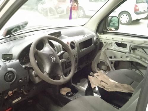 Grille CITROËN BERLINGO / BERLINGO FIRST Box Body/MPV (M_) 1.6 HDI 75 (MB9HW) | BP9487713C40 