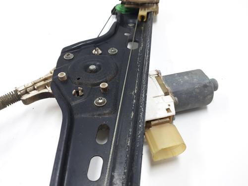 Front left window mechanism BMW 3 (E90) 320 d | BP31382904C22 