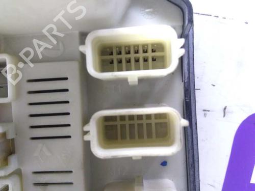 Fuse box RENAULT MEGANE II Estate (KM0/1_)  | BP9471858E1 