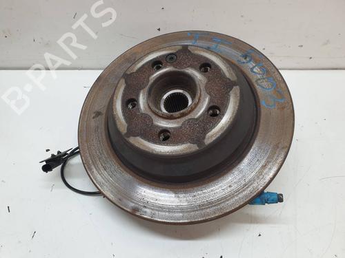 Used Left rear steering knuckle MERCEDES-BENZ VITO Tourer (W447) [2014-2025]  16884870