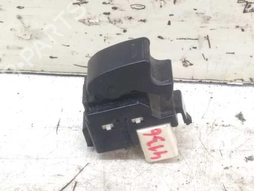 Right front window switch TOYOTA RAV 4 II (_A2_) 2.0 D 4WD (CLA20_, CLA21_, CLA20R, CLA21R) | BP9477588I26 