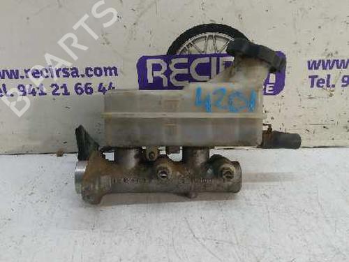 Used Brake master cylinder HYUNDAI H-1 Van (A1) [1997-2008]  9479179